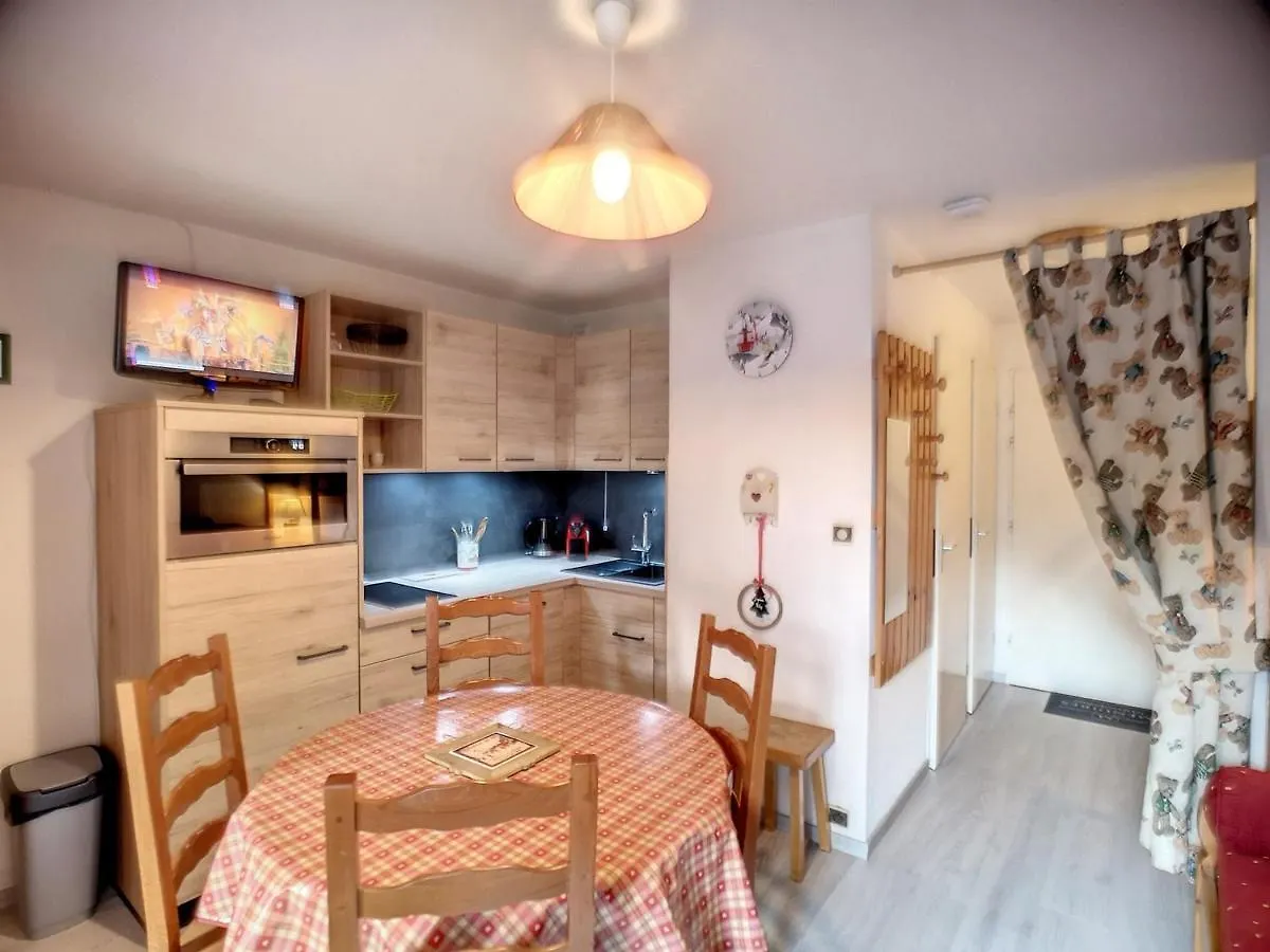 Апартаменты Les Menuires: 2 Pieces, 4 Pers, Pied Des Pistes, Parking Gratuit - Fr-1-178-100 Сен-Мартен-де-Бельвиль