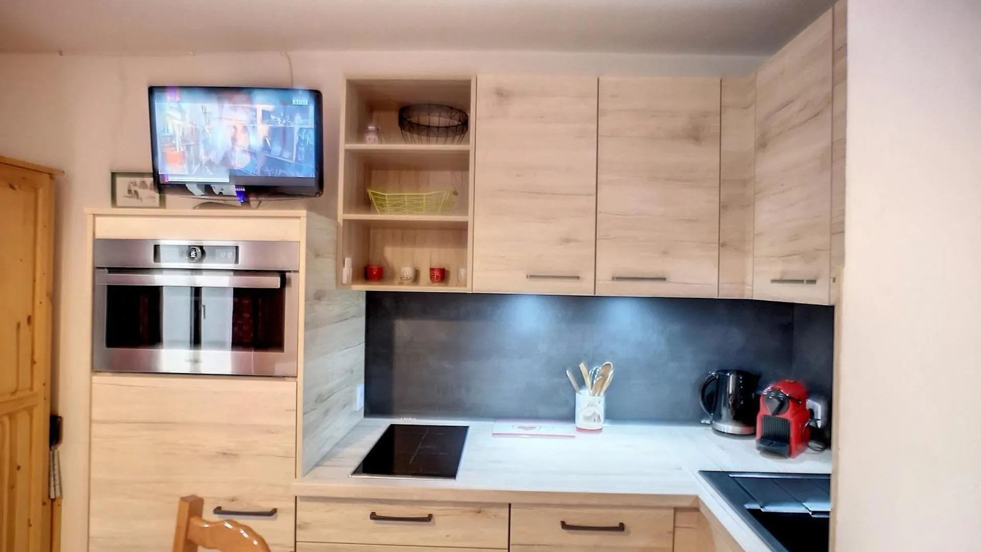 Апартаменты Les Menuires: 2 Pieces, 4 Pers, Pied Des Pistes, Parking Gratuit - Fr-1-178-100 Сен-Мартен-де-Бельвиль
